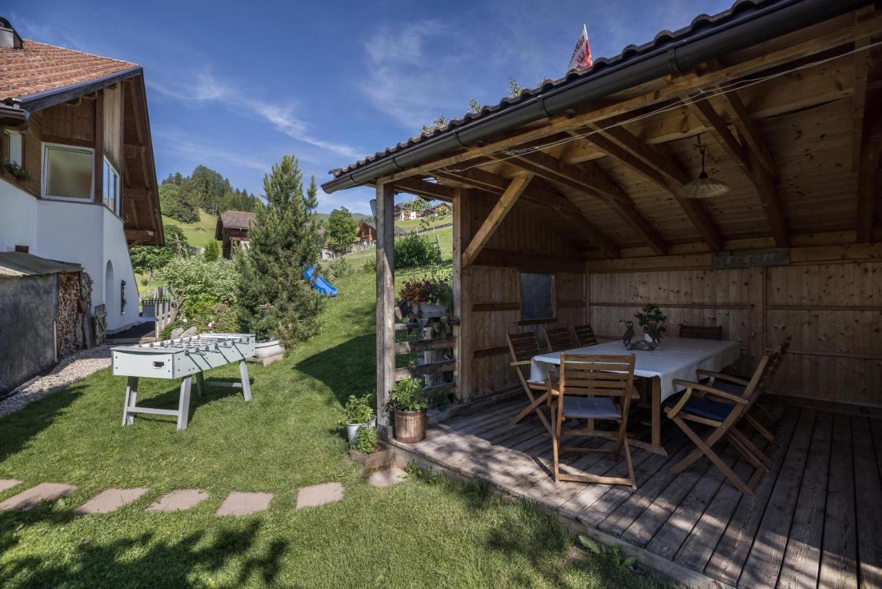 Haus Belodei - Apt A San Martino in Badia Exterior photo